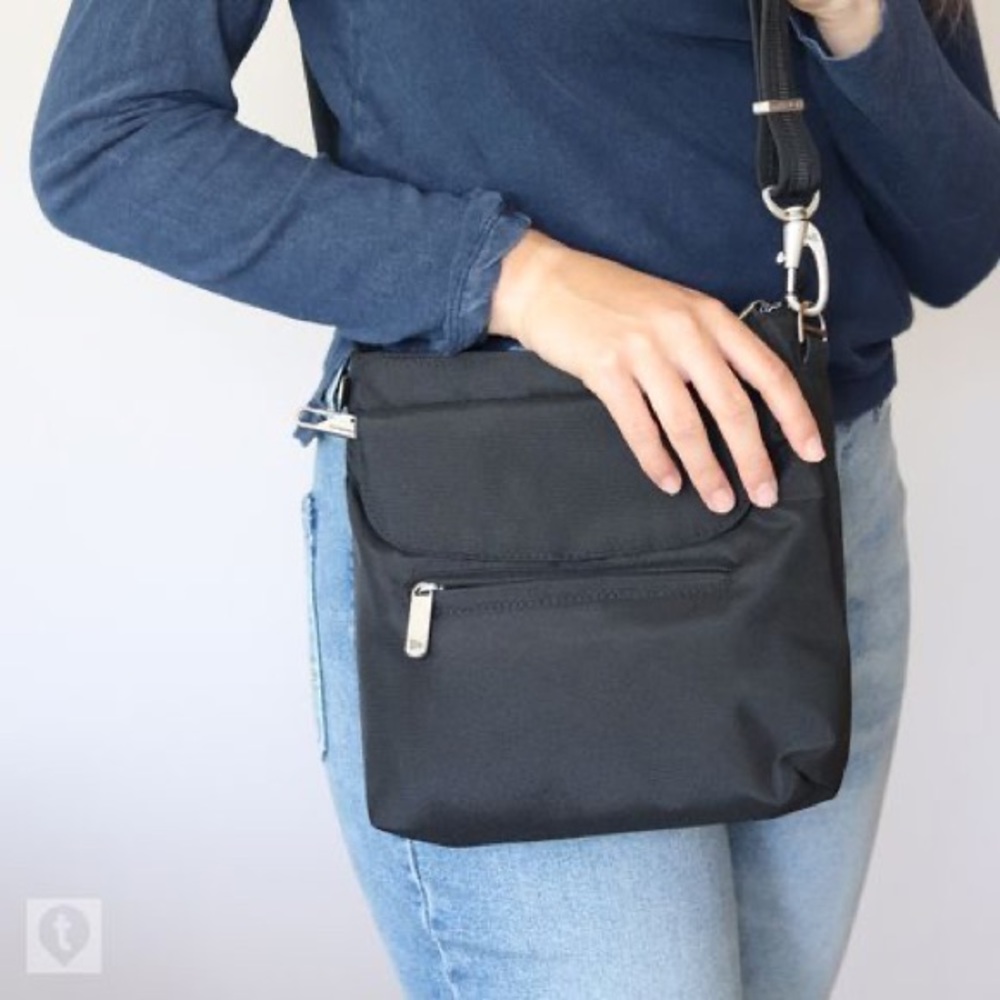 New Travelon Anti-Theft Classic Mini Shoulder Bag in black